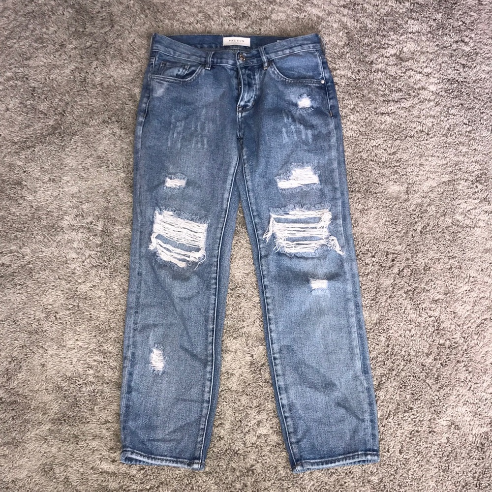 Boyfriend jeans.